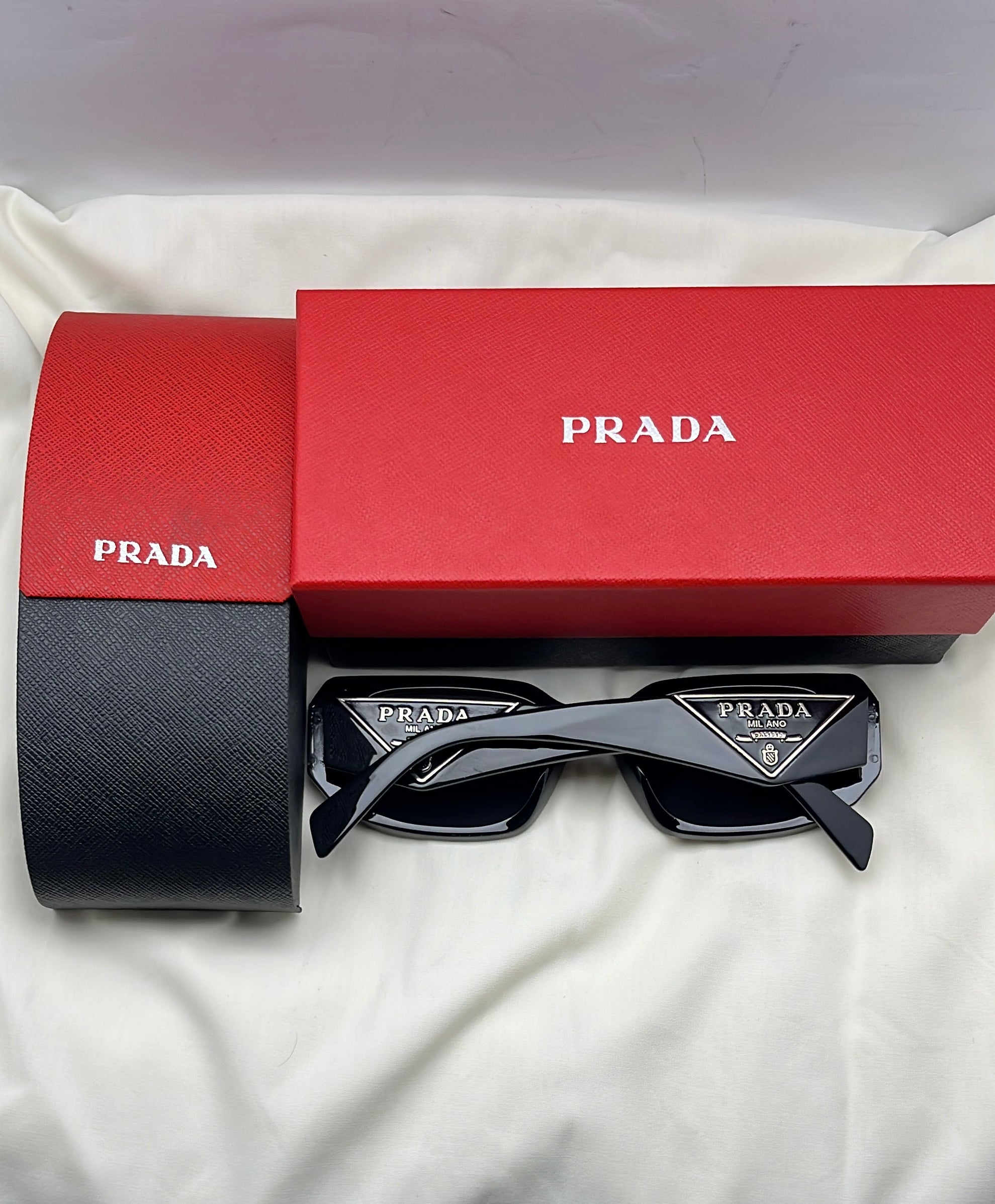 Prada Milano 1009